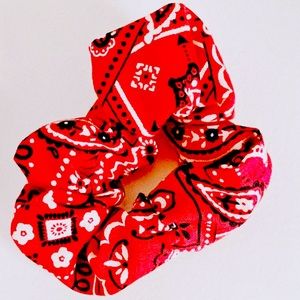 Homemade scrunchy